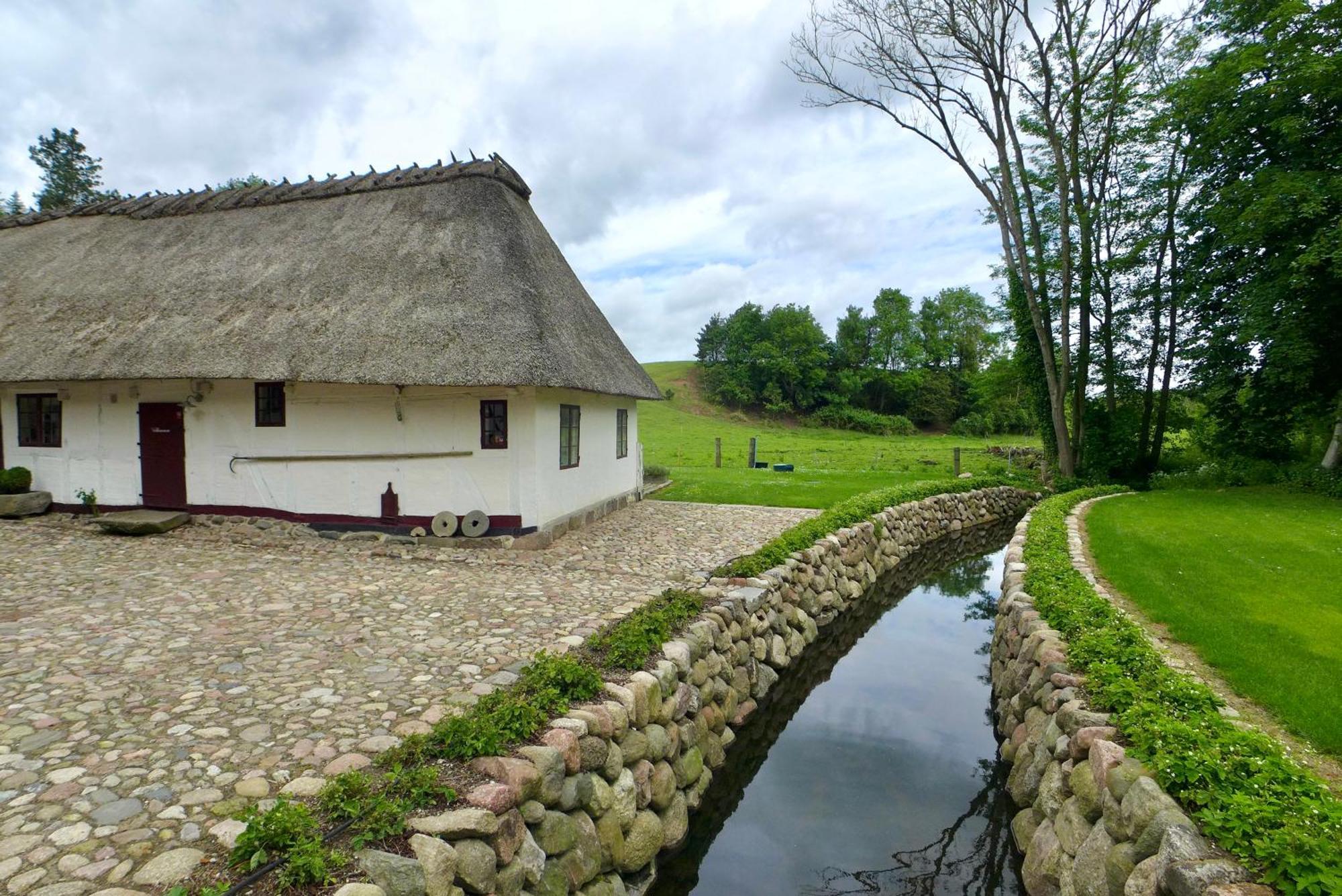 Lillemollens Bed & Breakfast Orbaek  Exterior foto